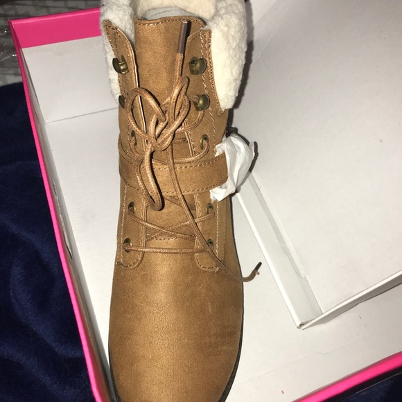 Ankle boots - Picture 2 of 4